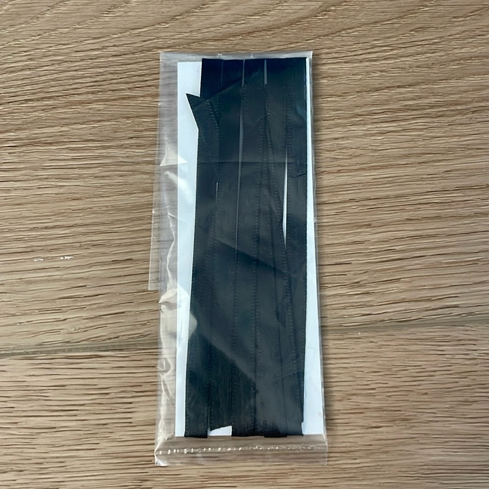 Design One Scripture Ribbons - Provides Bookmark/Quick Reference Tool (Black)